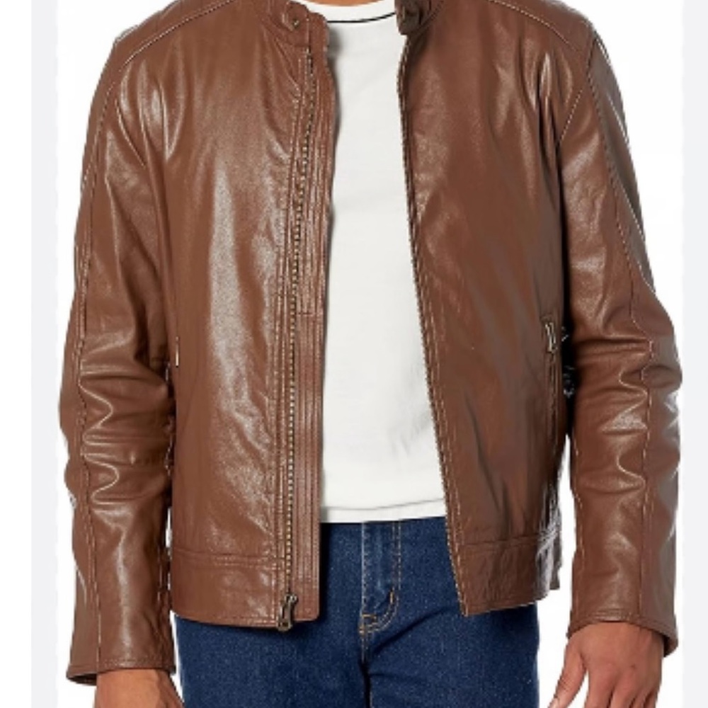 LIKE NEW NEVER BEEN WORN! Really nice leather moto jacket. Perfect for winter!
